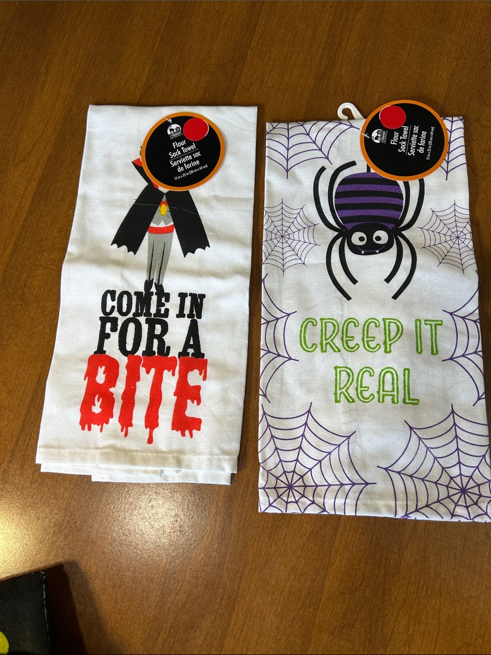 Halloween Flour Sack Towels Set - White 'Come In For A Bite' & 'Creep It Real'